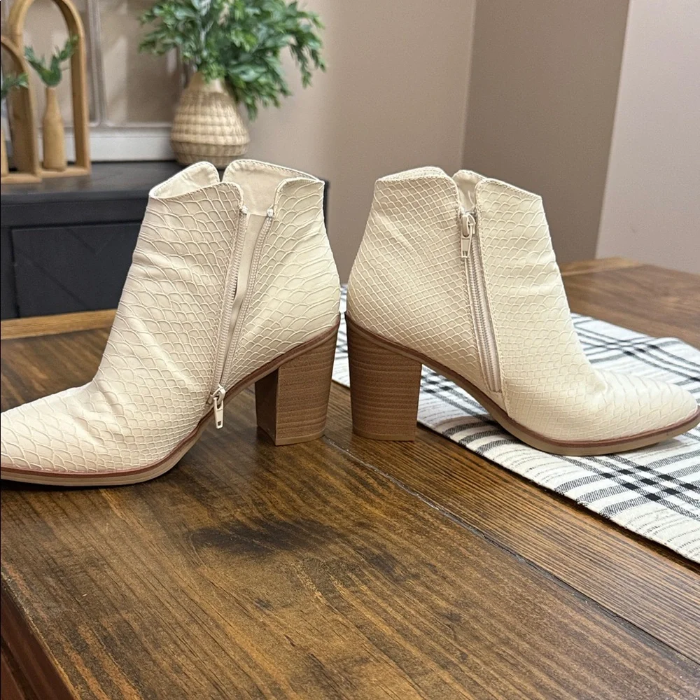 MIA Cream Textured Ankle Boots